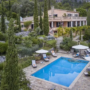  Villa Punxa Dalt - Traditional With Heatable Pool